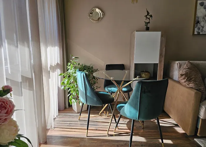 Bright Inn - Holiday & Business Apartment