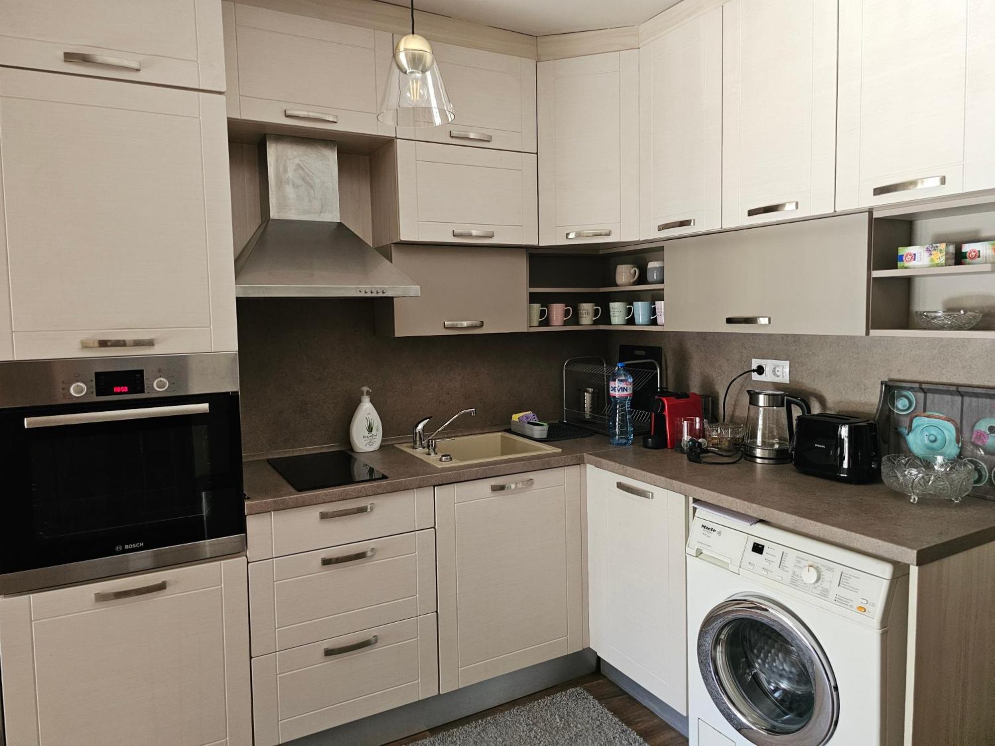 Bright - & Business Apartment Sofia