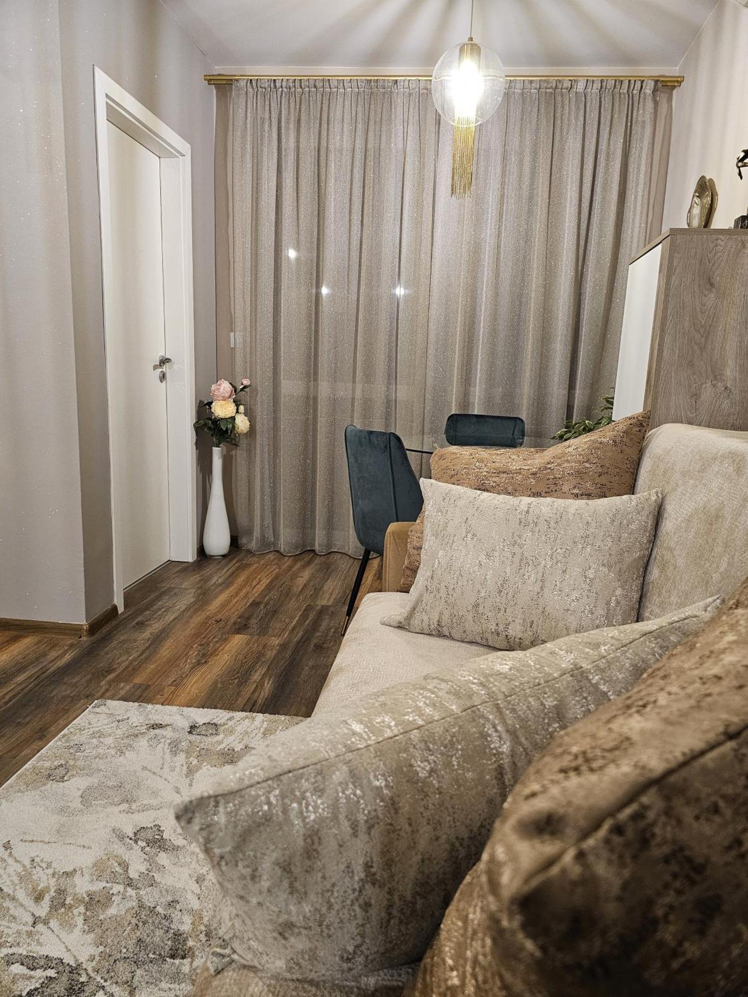 Bright - & Business Apartment Sofia